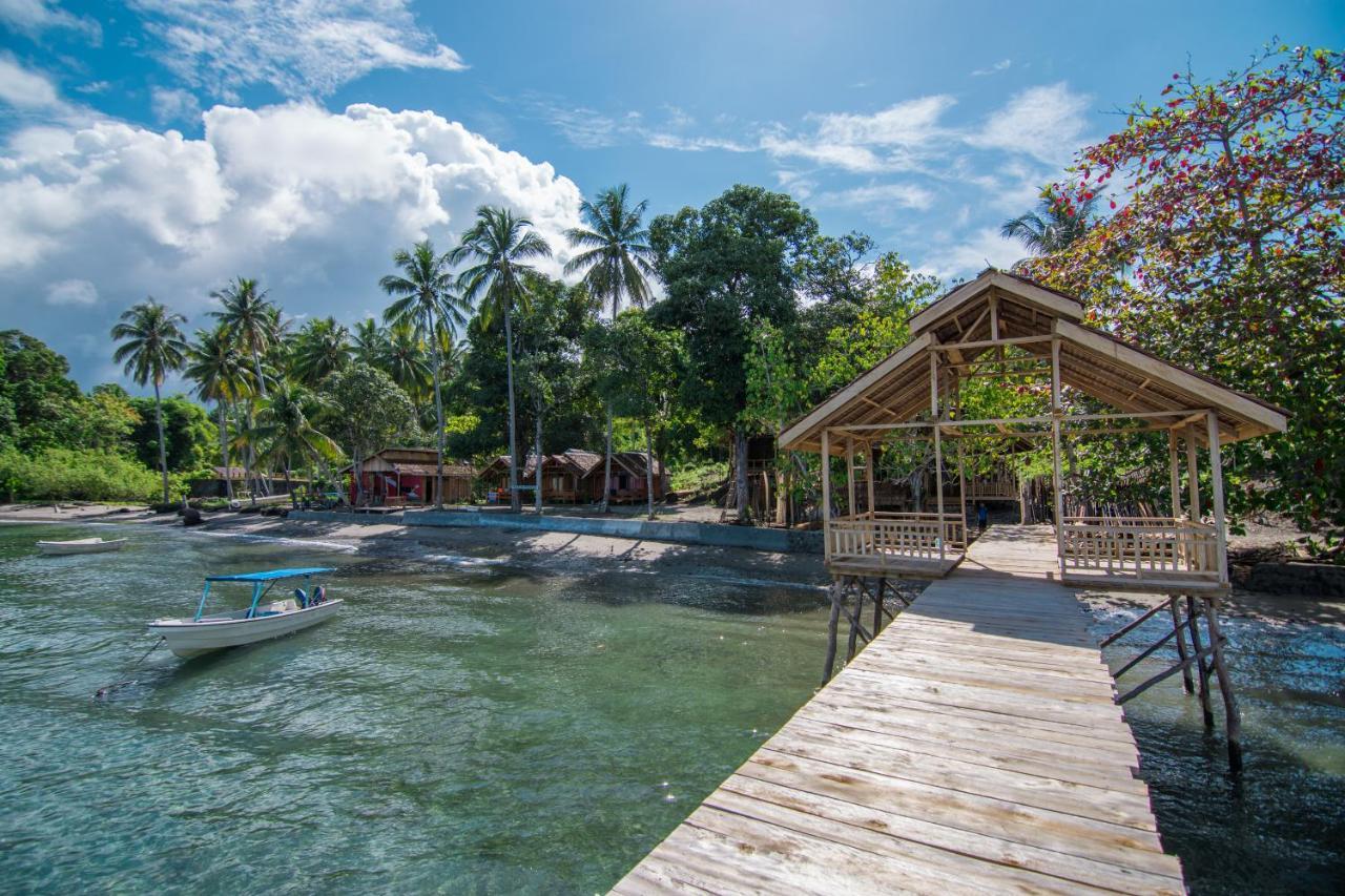 Pristine Paradise Dive Resort - Togean Islands, Una Una Pulau Unauna 외부 사진