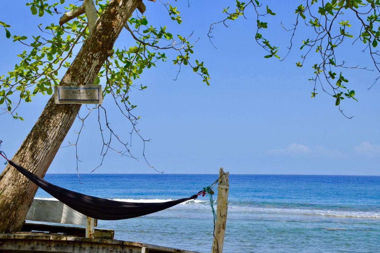Pristine Paradise Dive Resort - Togean Islands, Una Una Pulau Unauna 외부 사진