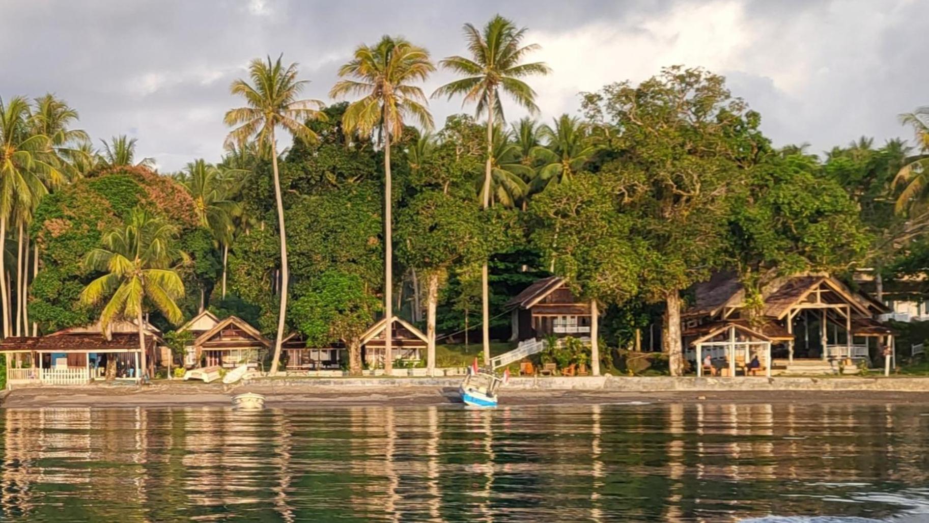 Pristine Paradise Dive Resort - Togean Islands, Una Una Pulau Unauna 외부 사진
